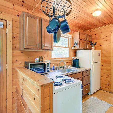 Quaint Blue Ridge Cabin Rental With On-Site Stream! Sparta Exterior photo
