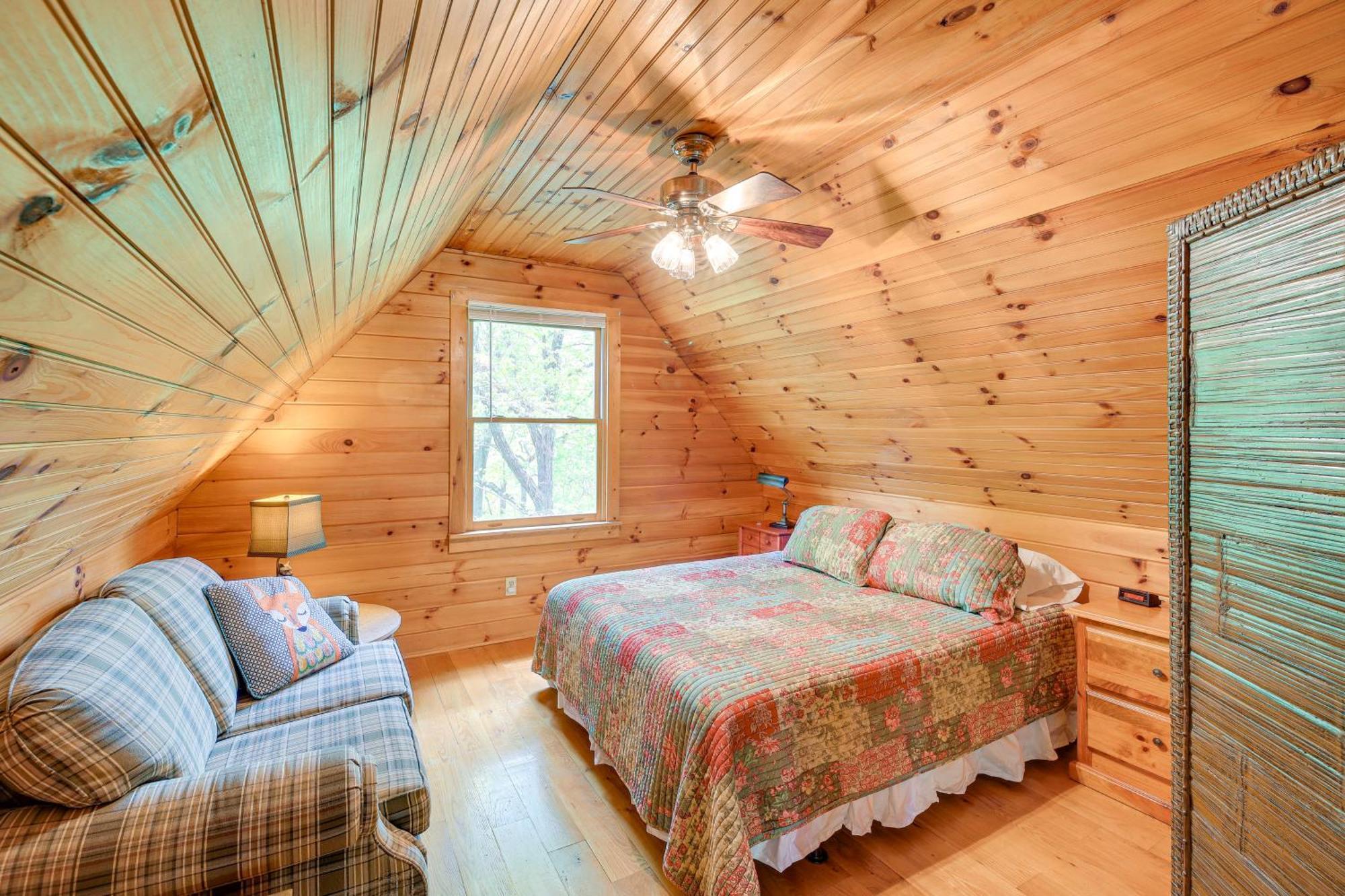 Quaint Blue Ridge Cabin Rental With On-Site Stream! Sparta Exterior photo