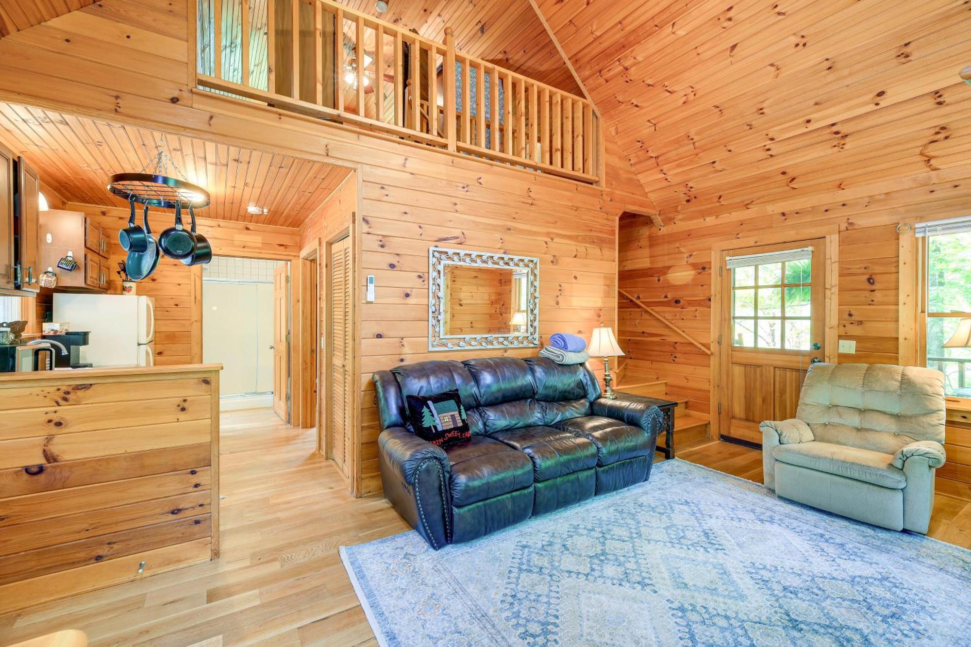 Quaint Blue Ridge Cabin Rental With On-Site Stream! Sparta Exterior photo